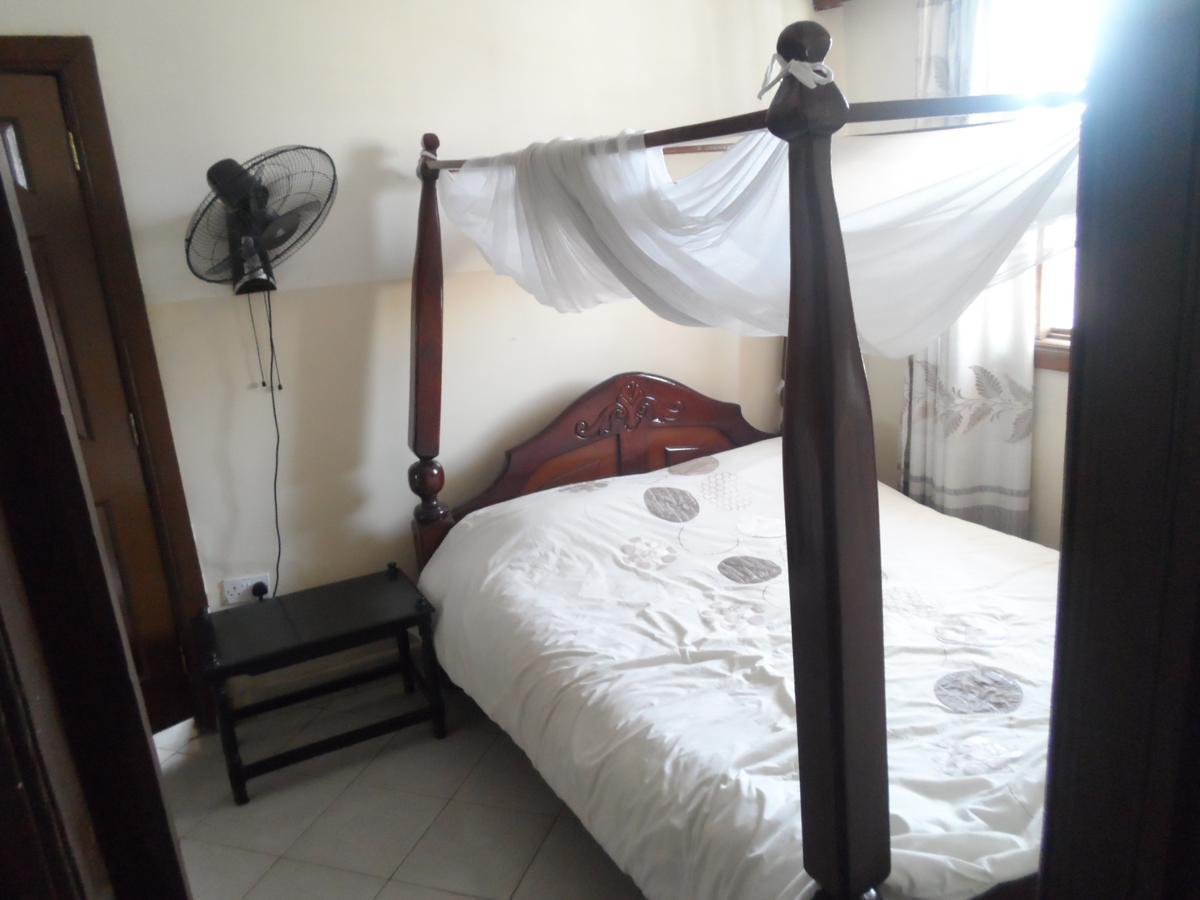 Riversand Hotel Kisumu Bagian luar foto