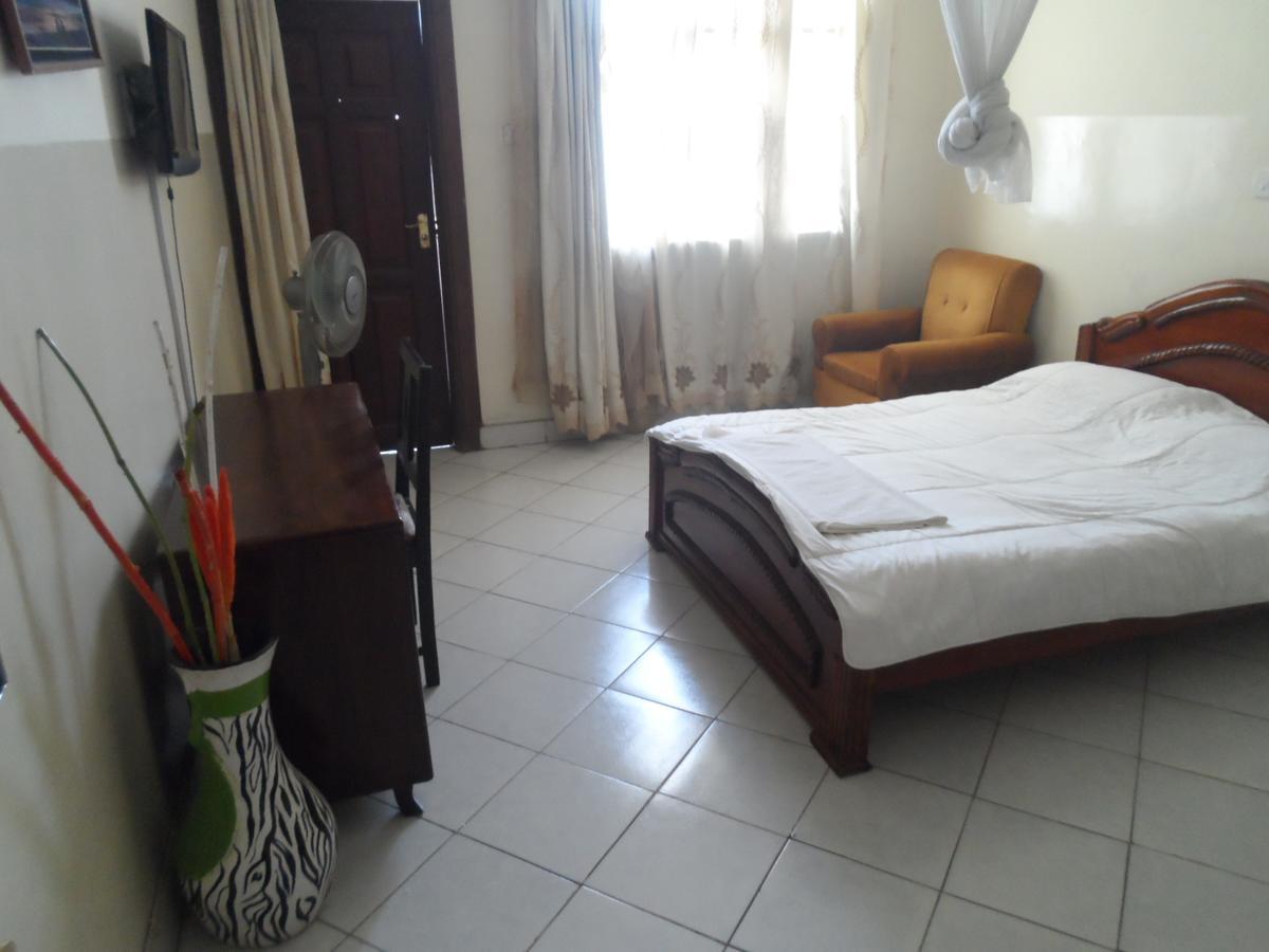Riversand Hotel Kisumu Bagian luar foto