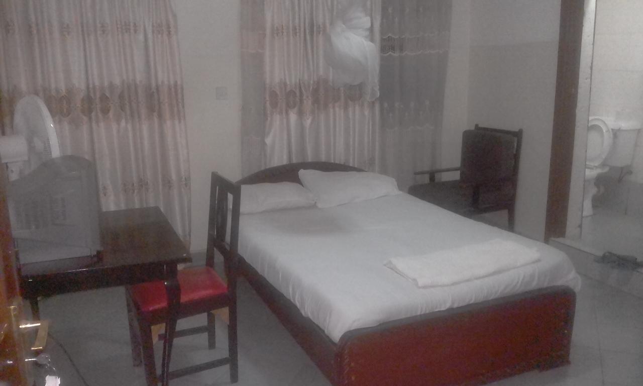 Riversand Hotel Kisumu Bagian luar foto