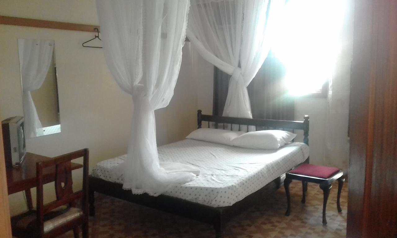 Riversand Hotel Kisumu Bagian luar foto