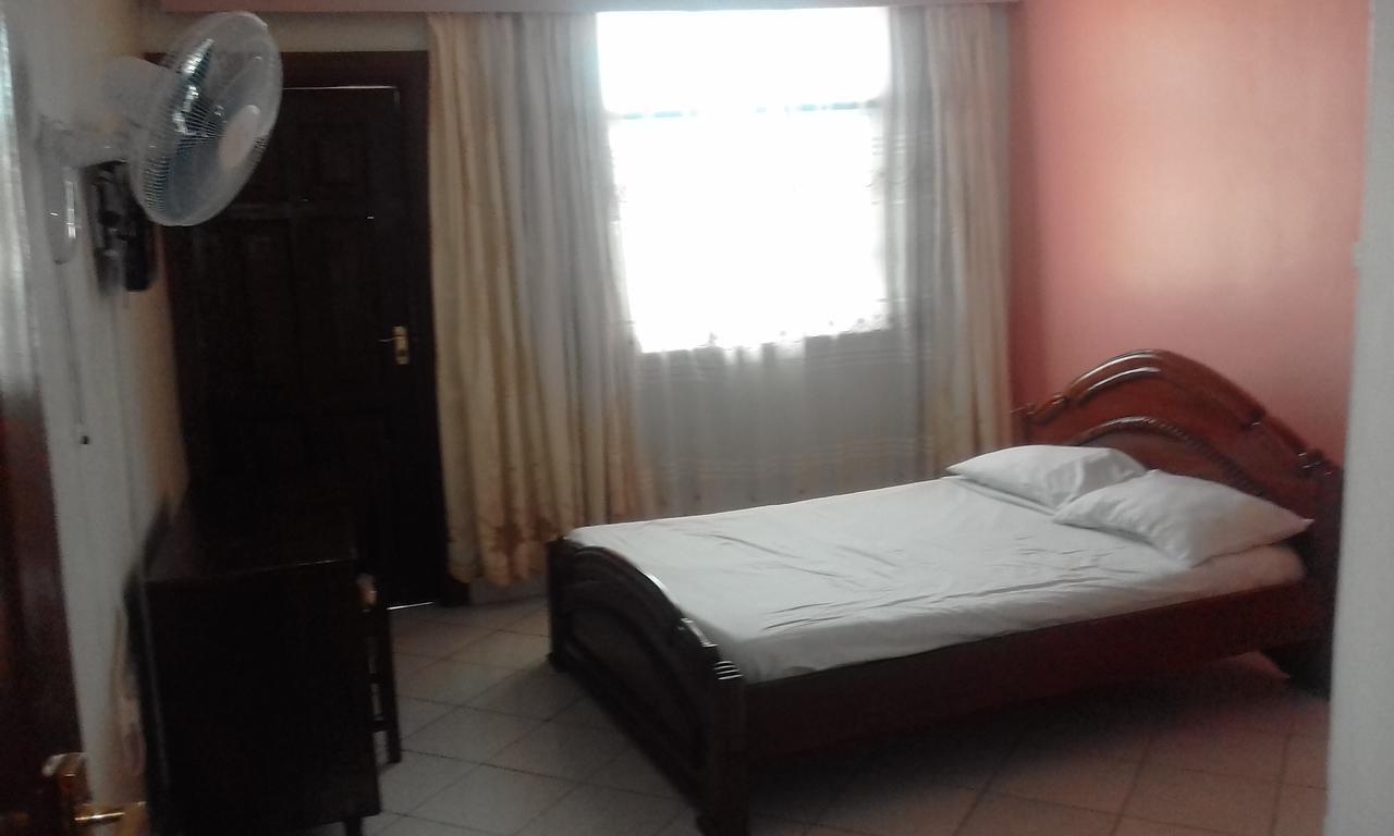 Riversand Hotel Kisumu Bagian luar foto