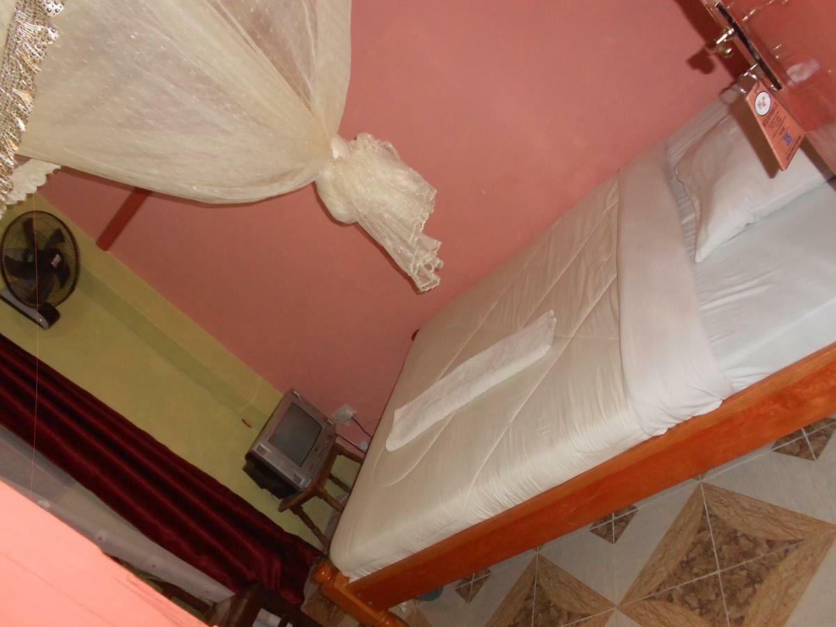 Riversand Hotel Kisumu Bagian luar foto