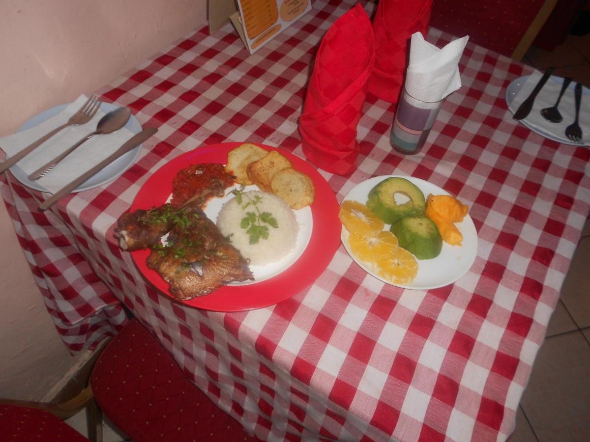 Riversand Hotel Kisumu Bagian luar foto